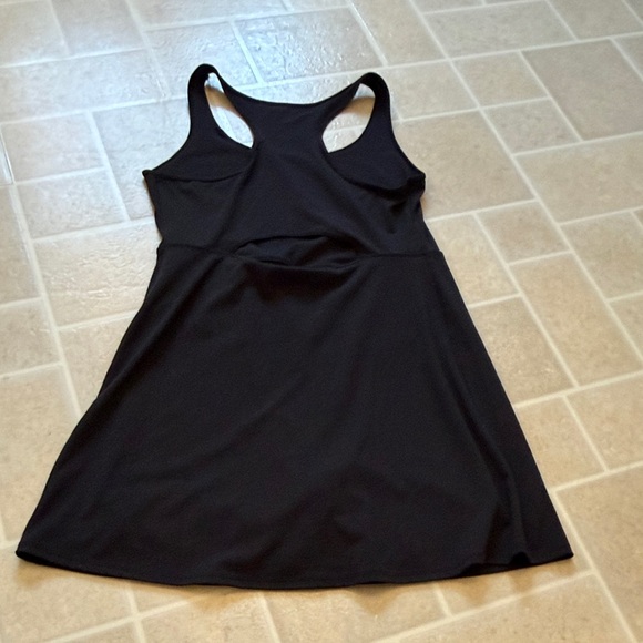 Maternity black athletic dress - Picture 4 of 4
